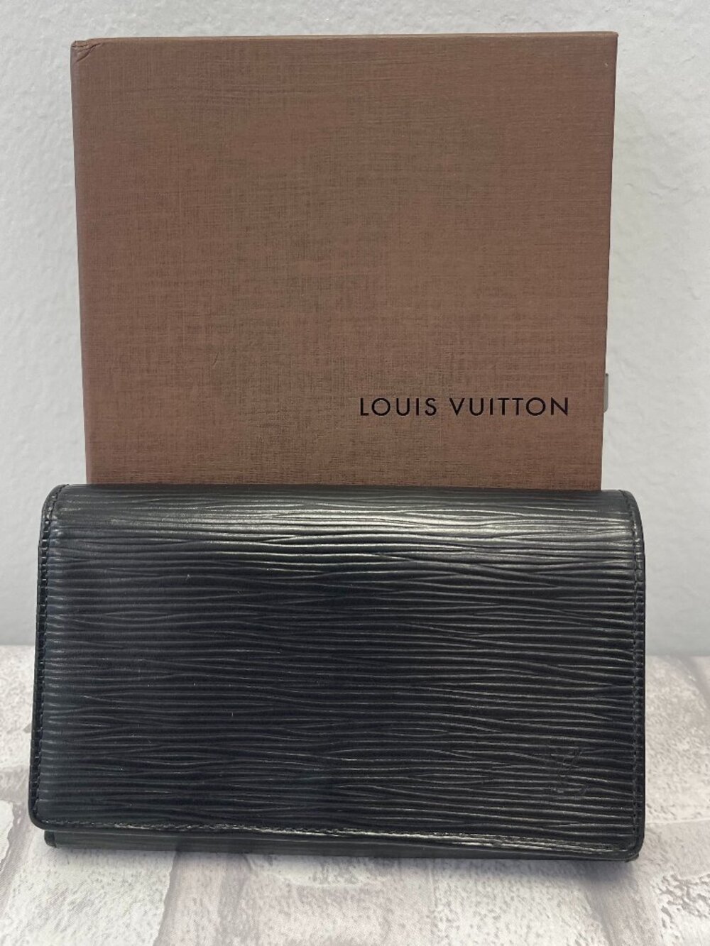 Louis Vuitton Vintage Black Epi Leather Compact Wallet - Preowned